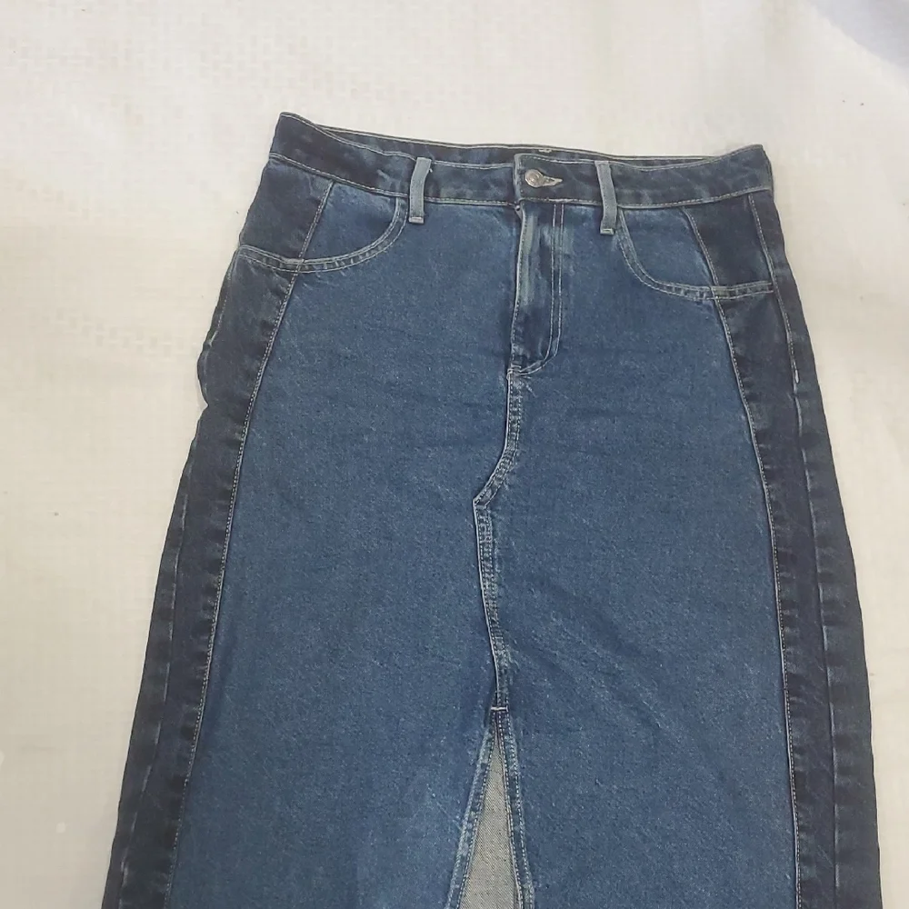 Forever 21 Blue Denim Midi Skirt Size L - Picture 3 of 13